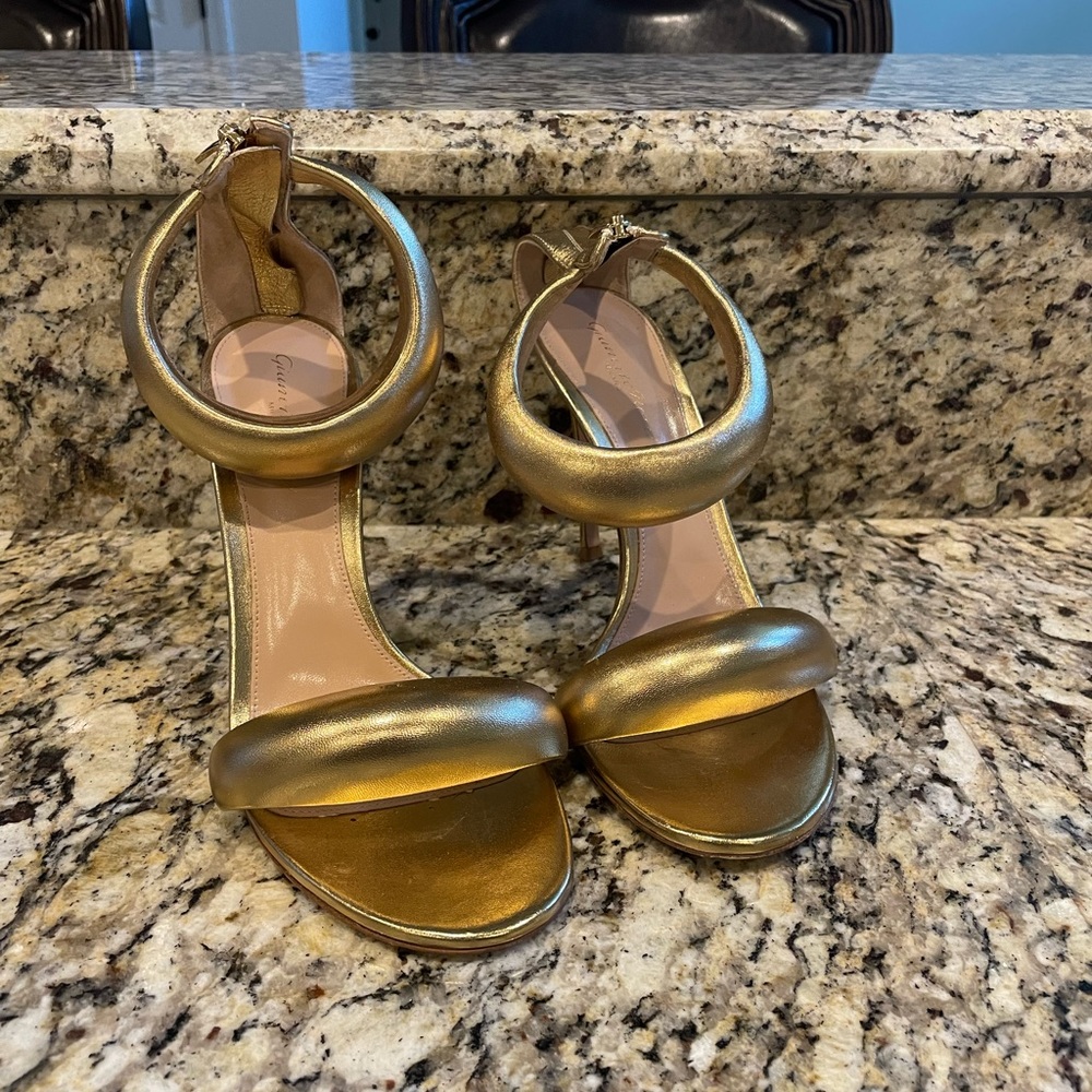 Gianvito Rossi Bijoux Sandals